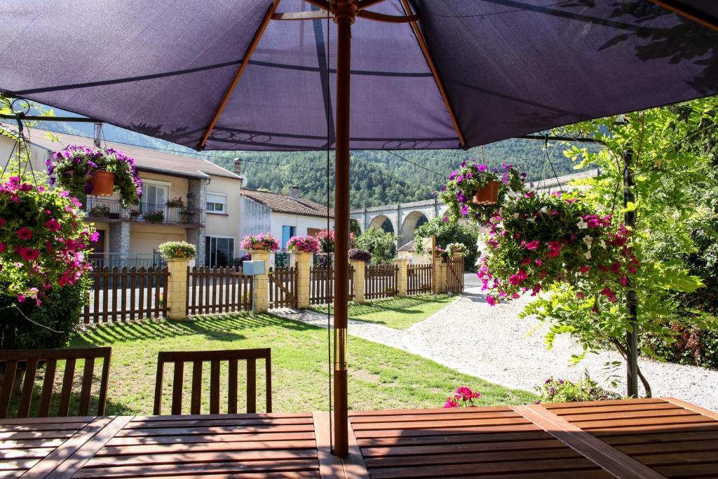 Aux Quatre Saisons Axat B&B 외부 사진
